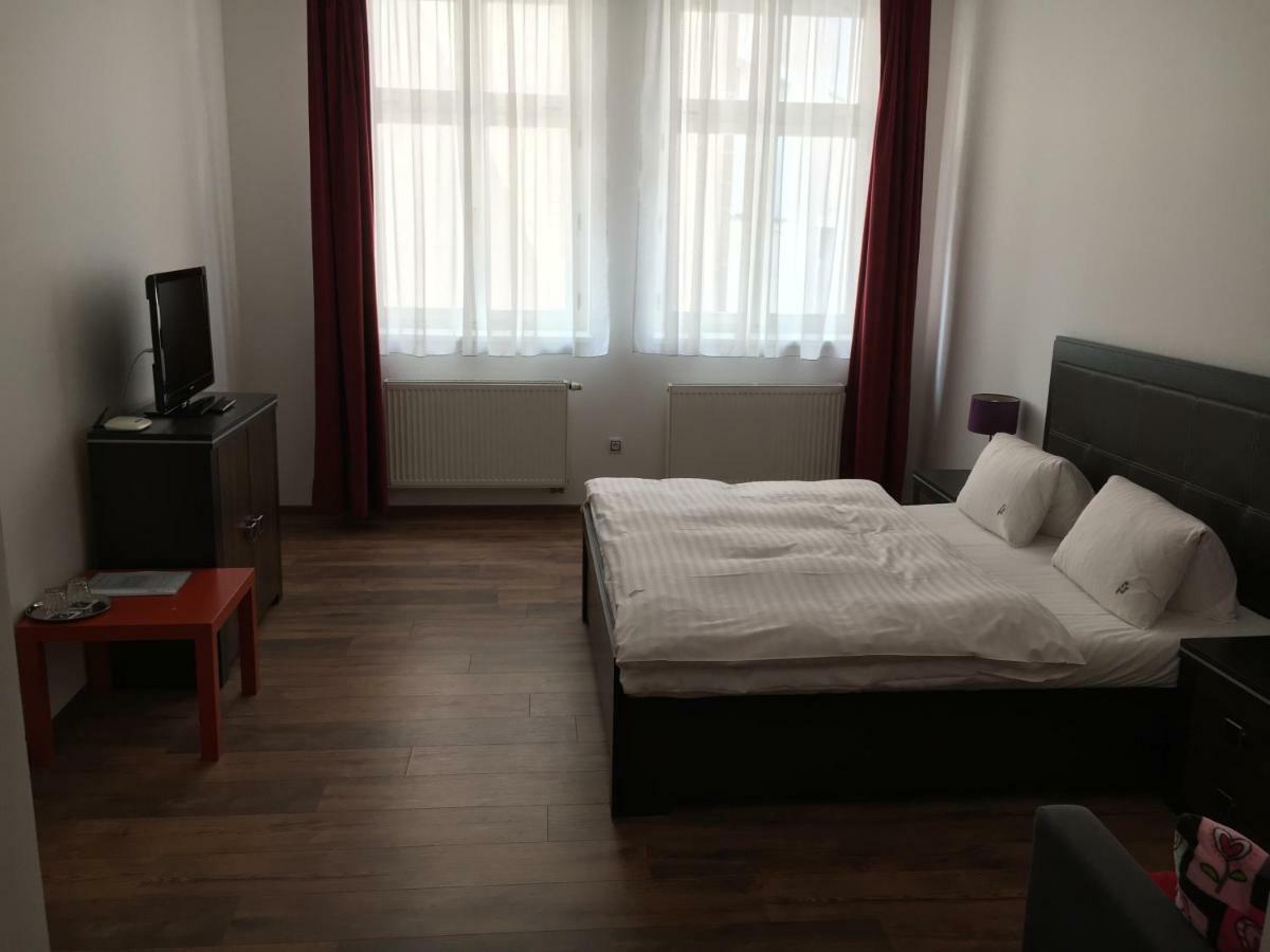 Villa Dino Mariánské Lázně Eksteriør bilde